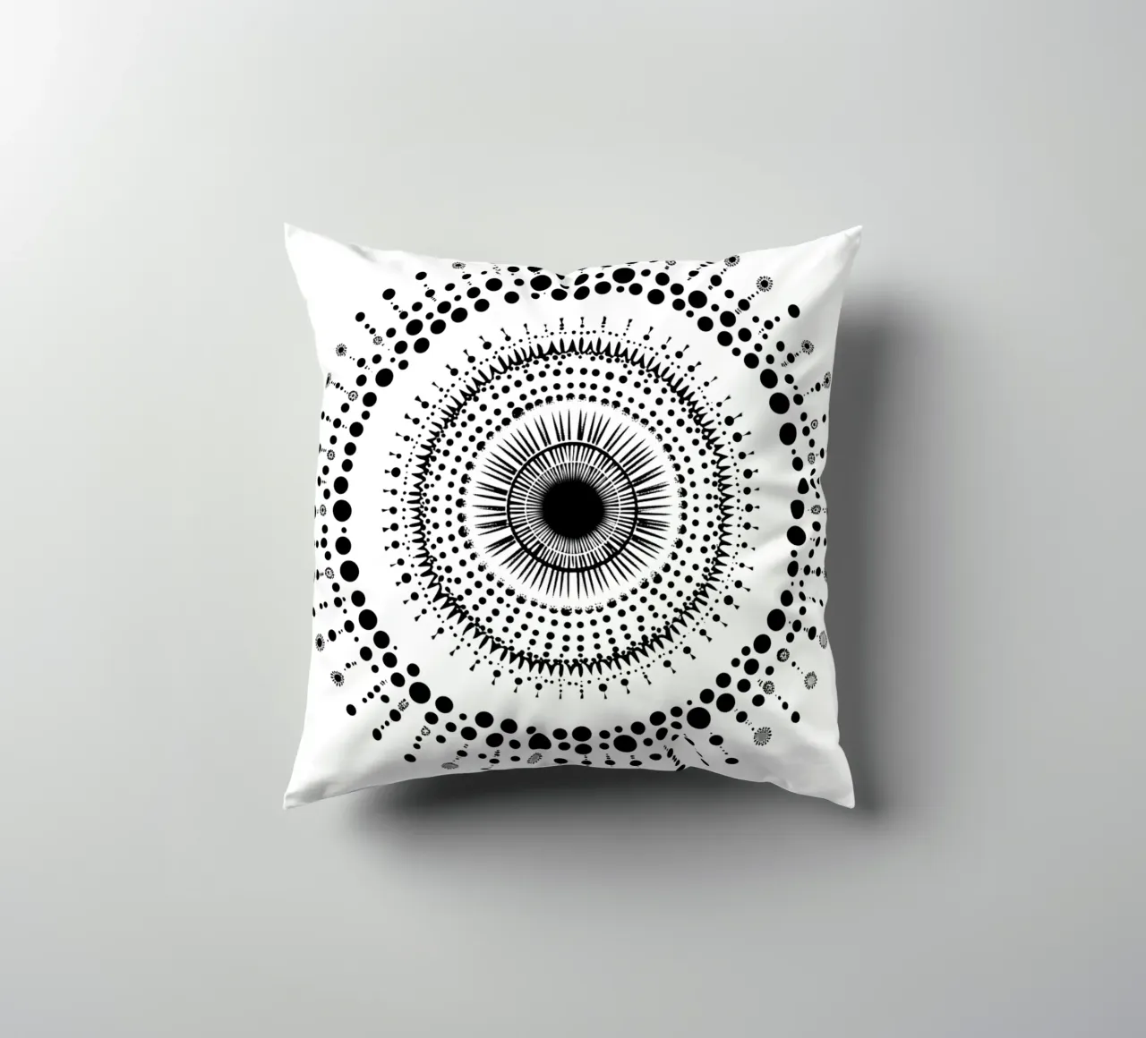 Mandala in bianco e nero cuscino da Spiritual Touch
