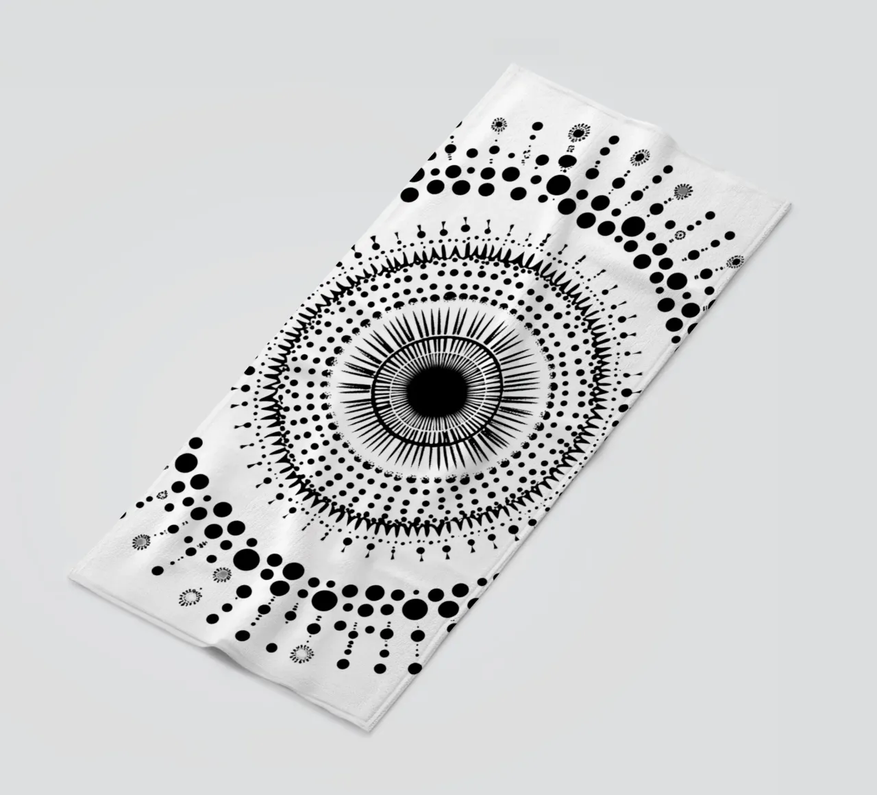 Mandala in bianco e nero telo mare da Spiritual Touch