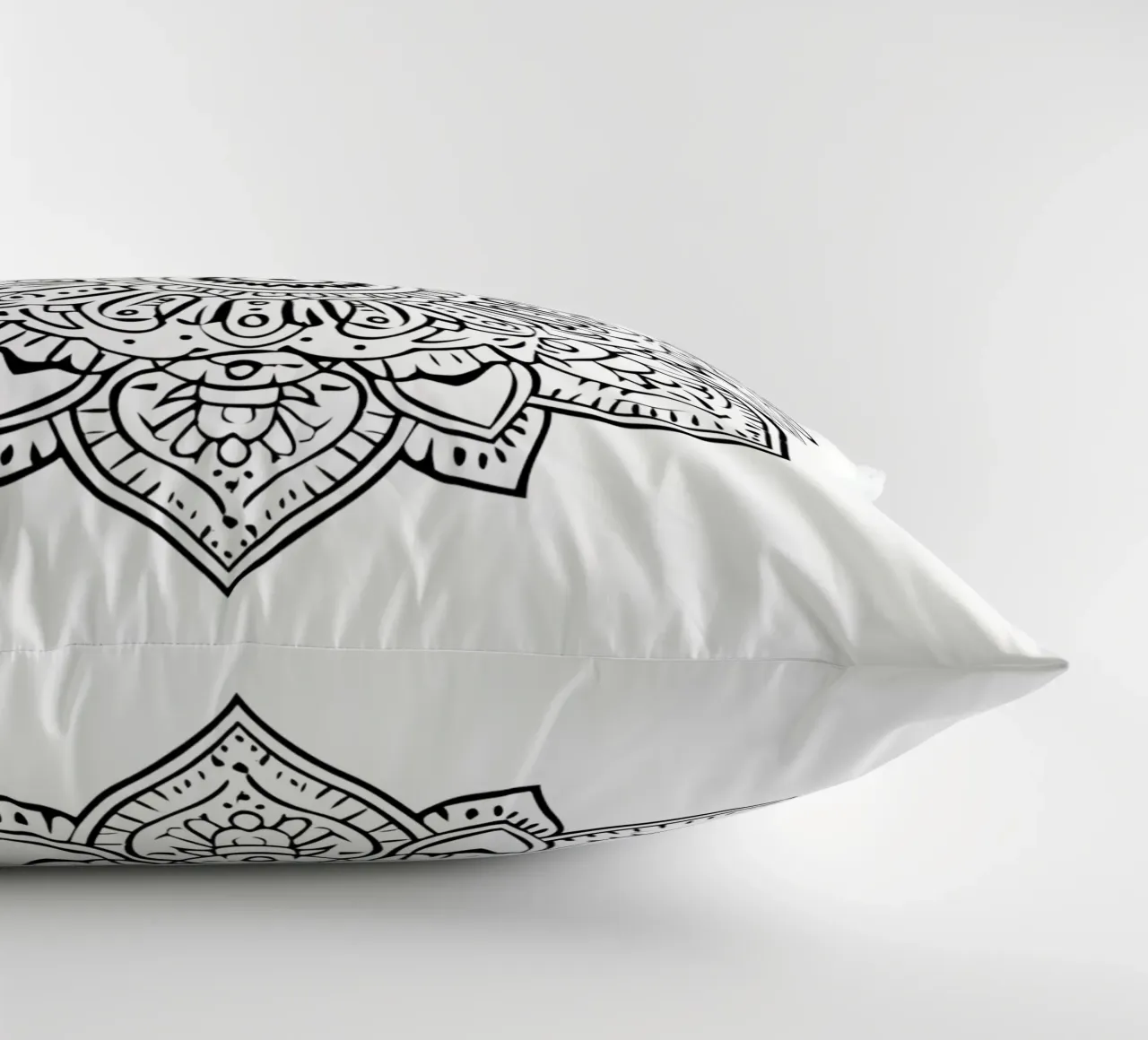 Mandala in bianco e nero cuscino da Spiritual Touch