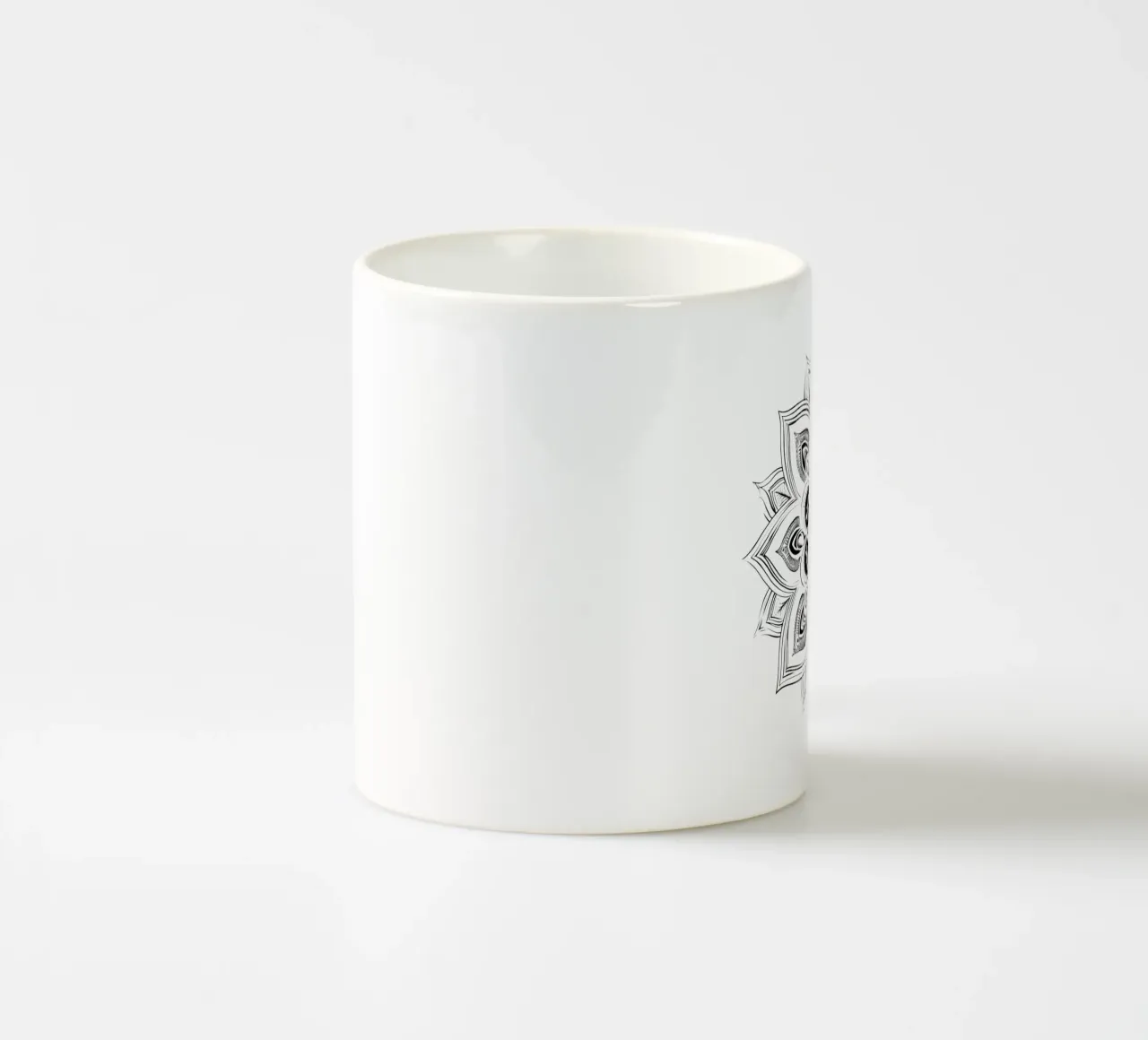 Mandala in bianco e nero tazza in ceramica da Spiritual Touch