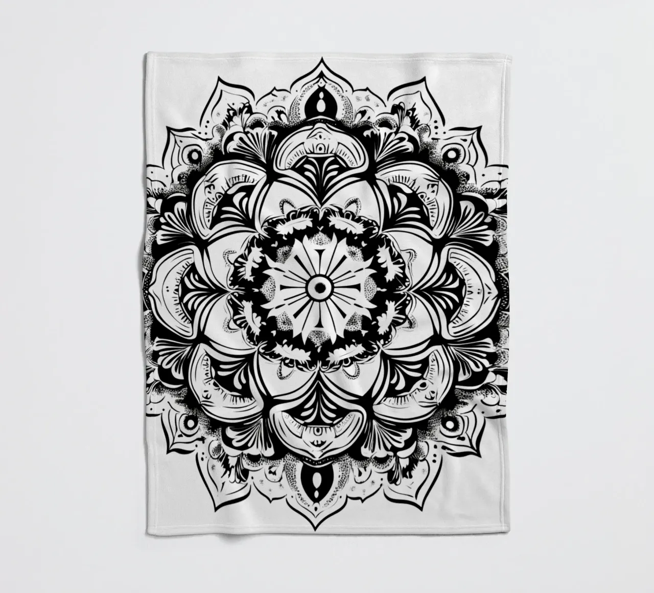 Mandala in bianco e nero coperta in pile da Spiritual Touch