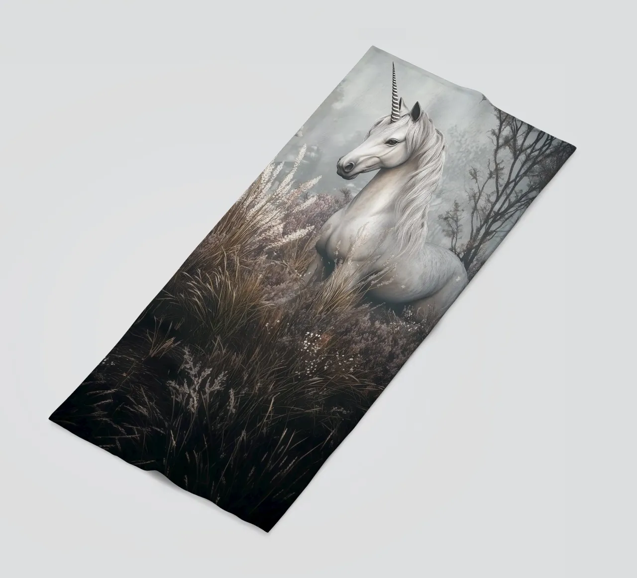 The Last Unicorn - Elegant Mythical Art Print telo mare da Synthaira