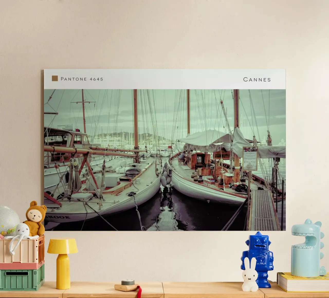 Cannes 4645 plexiglass da In Full Color