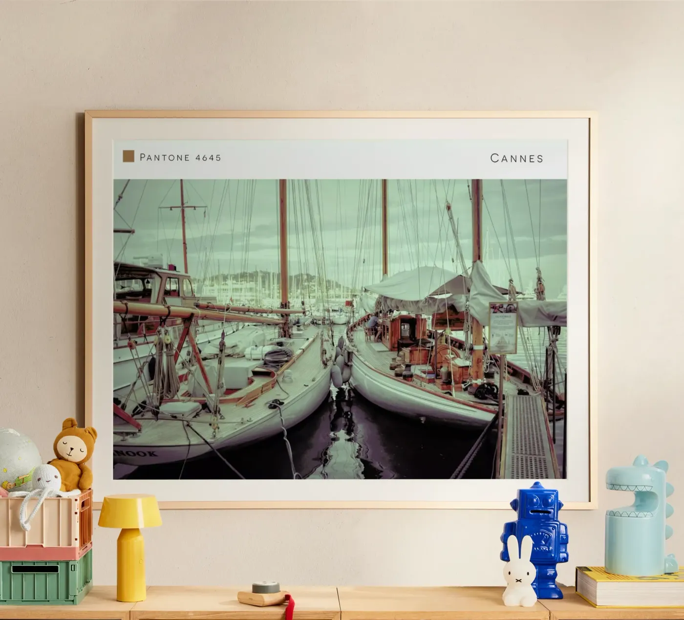 Cannes 4645 poster da In Full Color