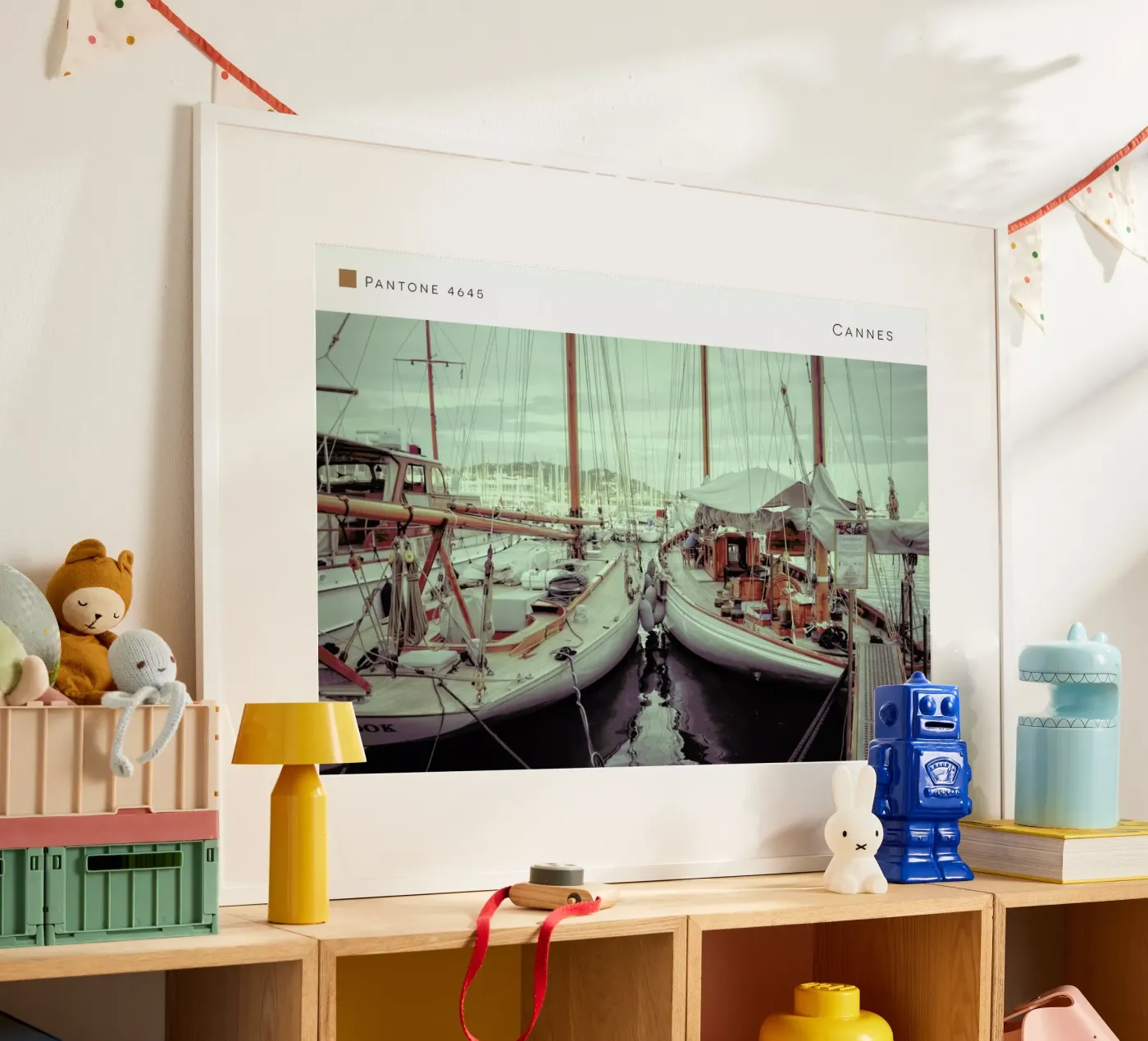 Cannes 4645 poster da In Full Color