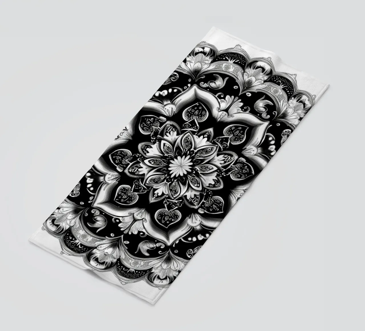 Mandala in bianco e nero telo mare da Spiritual Touch