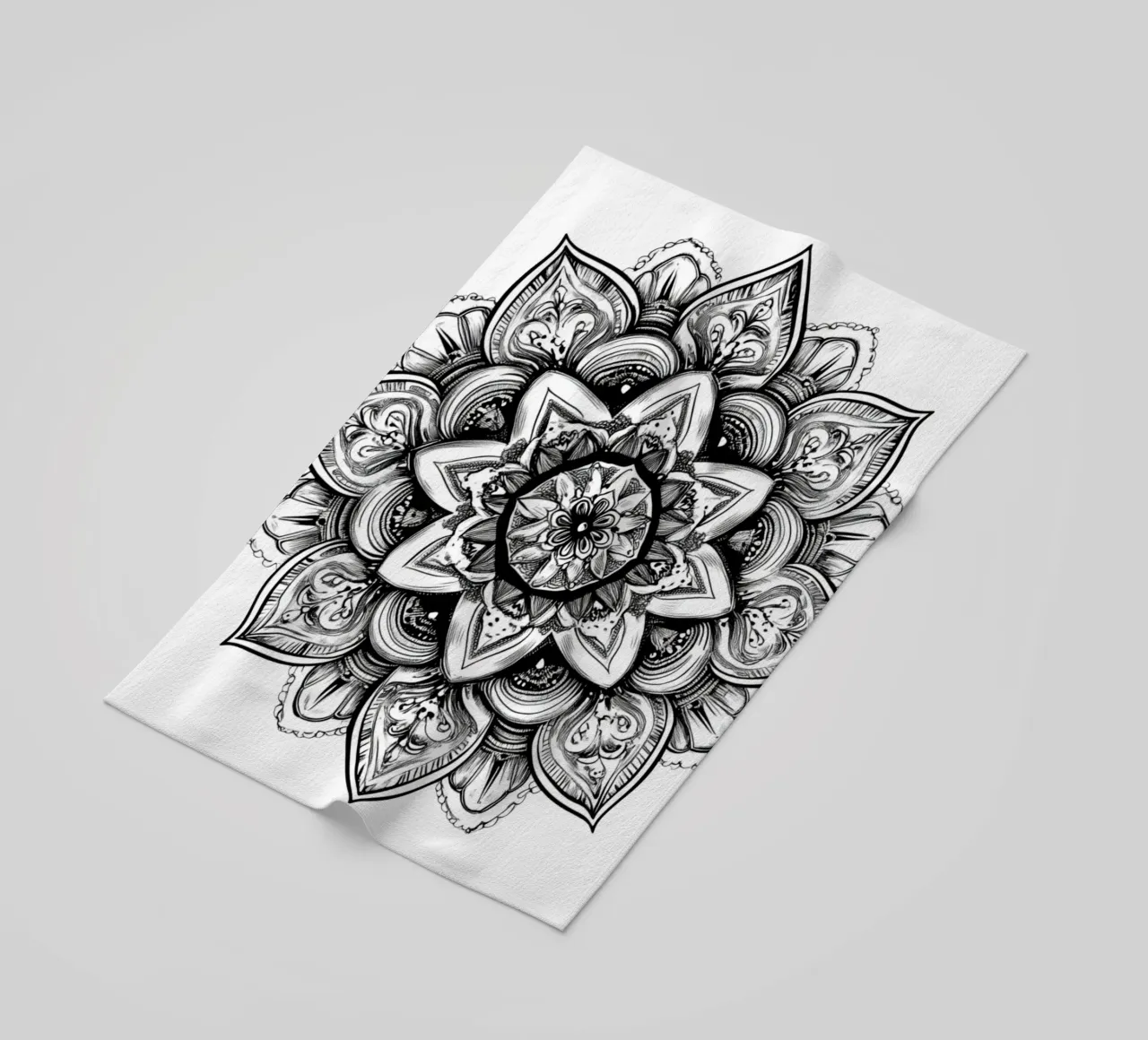 Mandala in bianco e nero telo mare da Spiritual Touch
