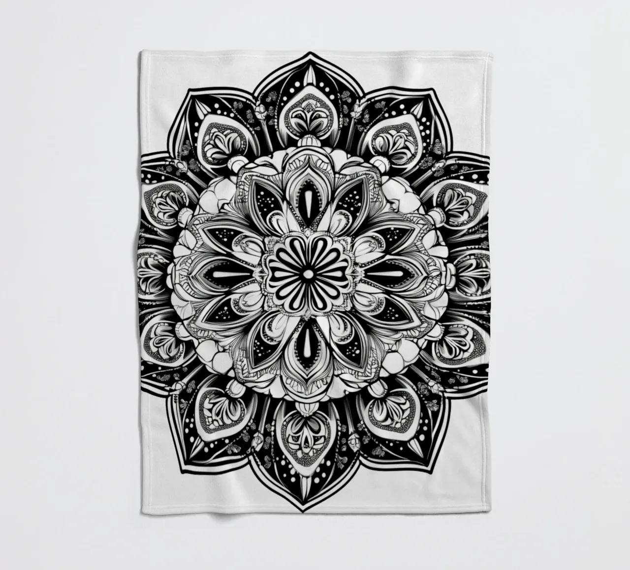 Mandala in bianco e nero coperta in pile da Spiritual Touch