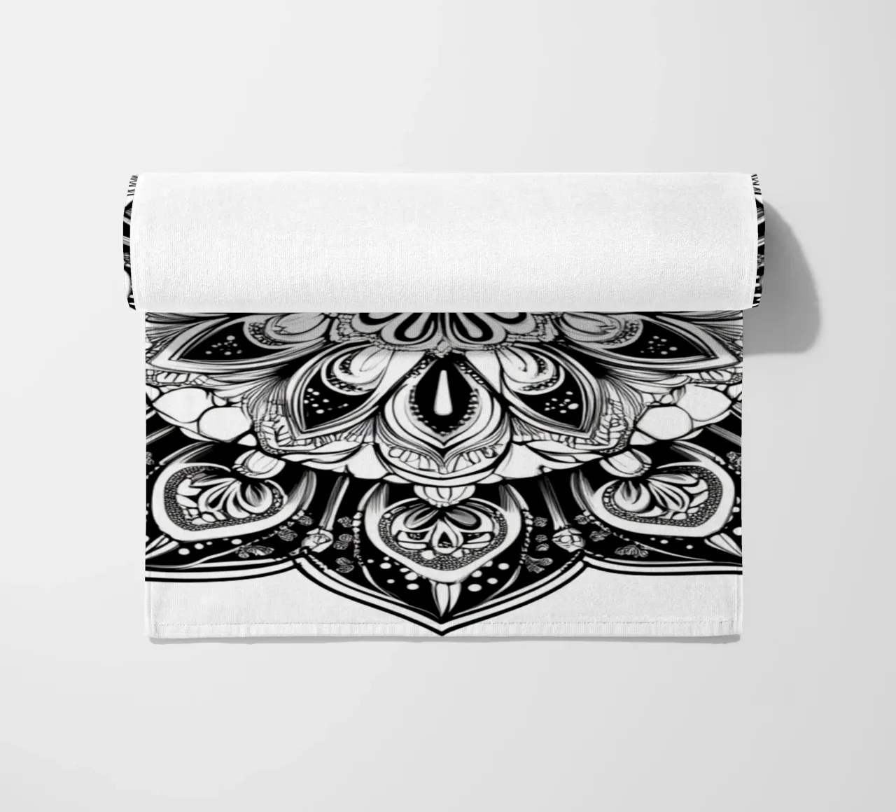 Mandala in bianco e nero telo mare da Spiritual Touch