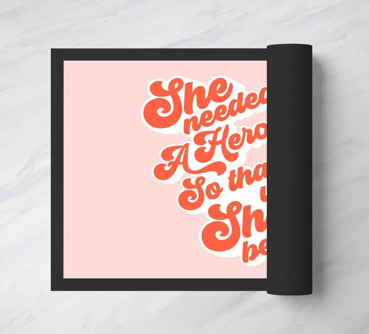 Sie brauchte einen Helden - Groovy Typographic Print Fußmatte von Dominique Vari Words