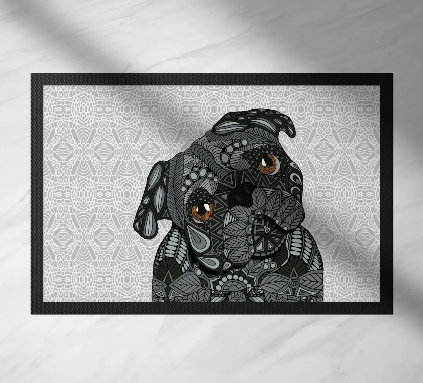 Black Pug zerbino da Angelika Parker