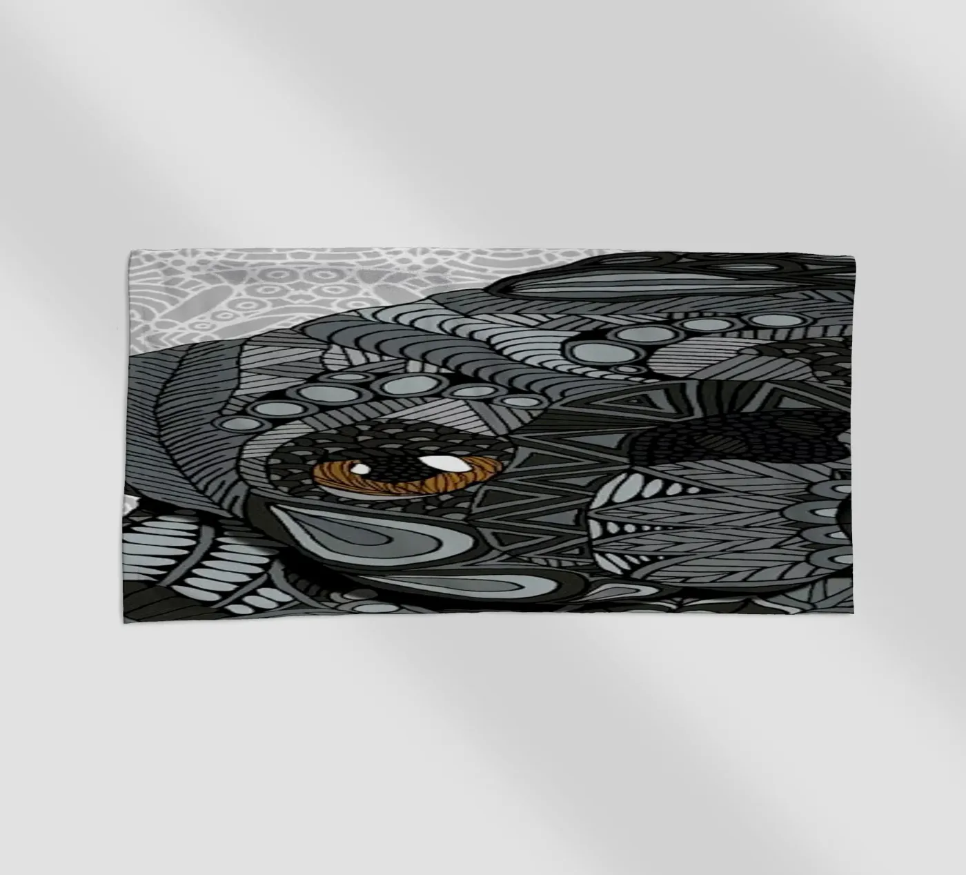 Black Pug telo mare da Angelika Parker