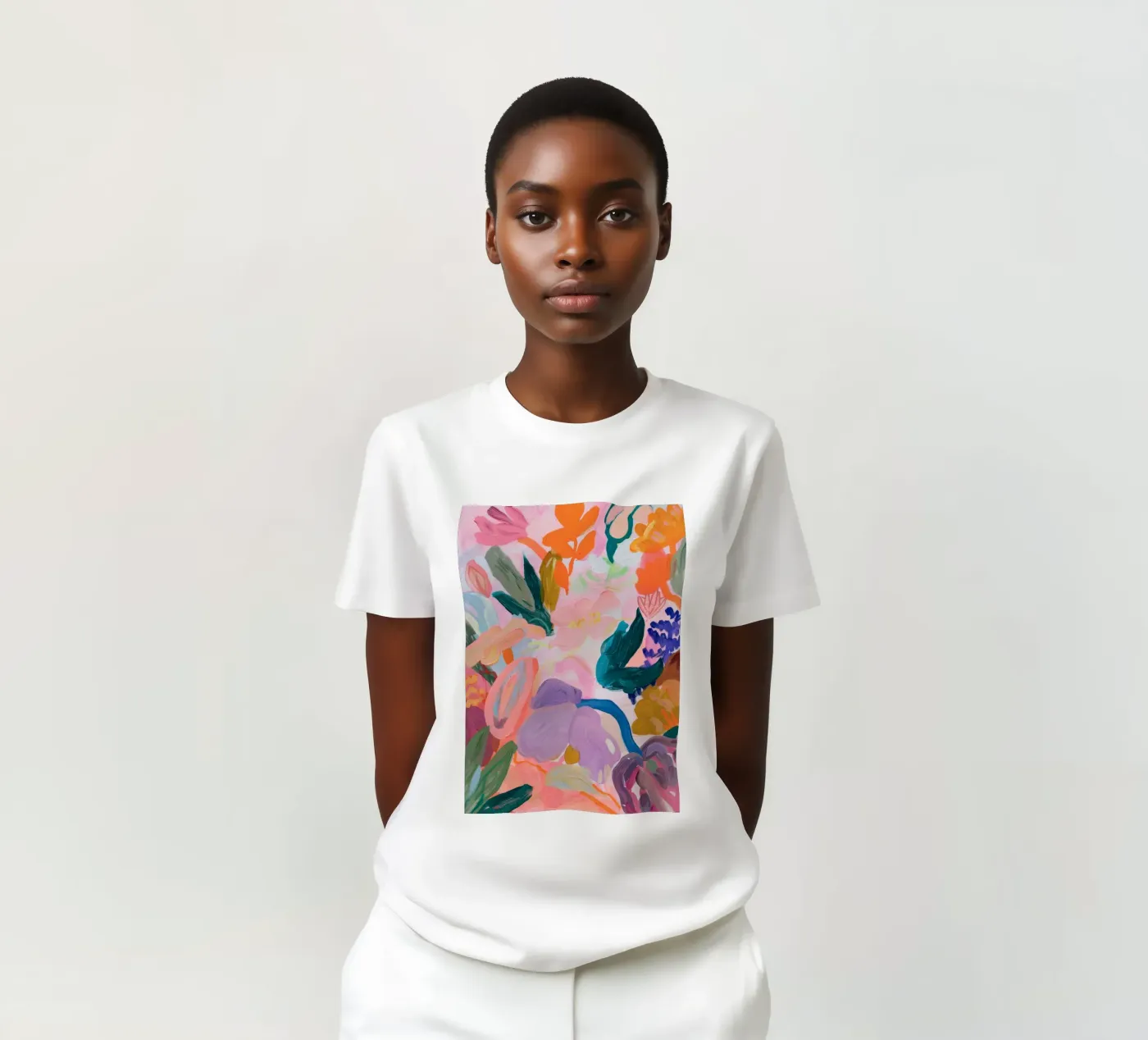 Stampe d'arte colorate astratte di fiori, opere d'arte floreali astratte t-shirt da Boheme