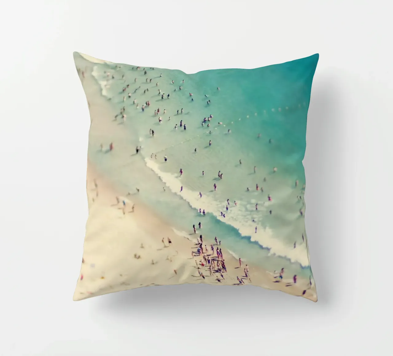 Beach Summer cuscino da Ingrid Beddoes