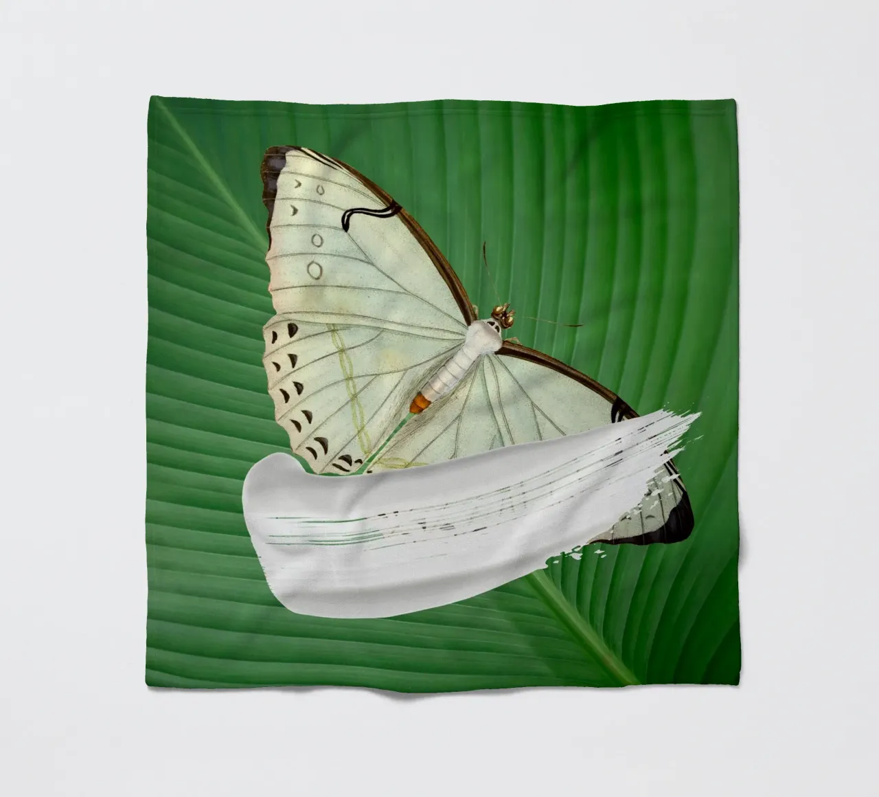 Butterfly on the leaf coperta in pile da LisaArtes