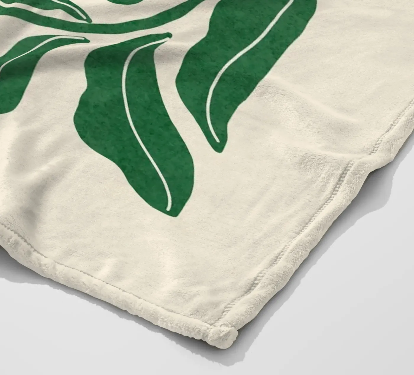 Whimsy Bloom - hell Fleecedecke von Gale Switzer