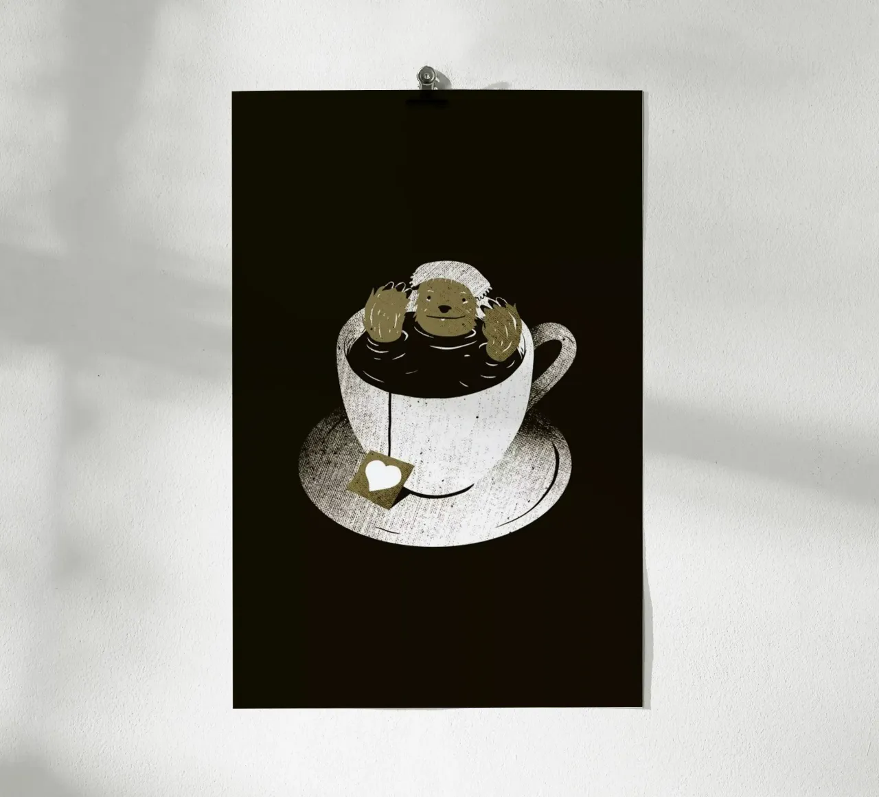 Monday Bath Sloth Coffee poster con telaio in legno da Tobe Fonseca
