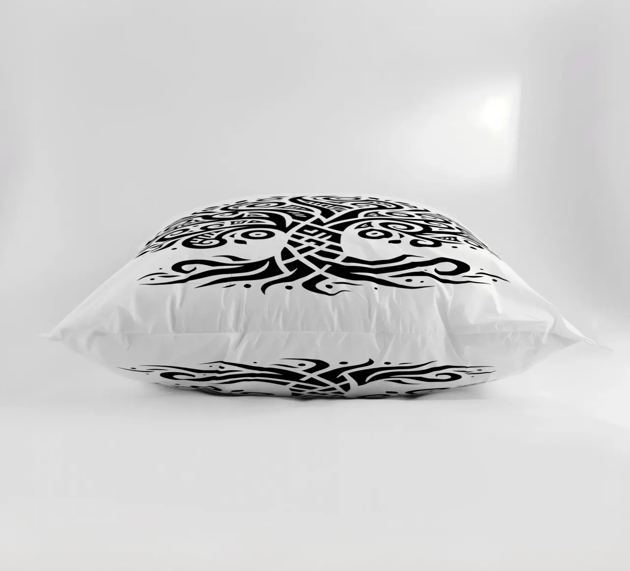 Albero della vita in bianco e nero cuscino da Spiritual Touch