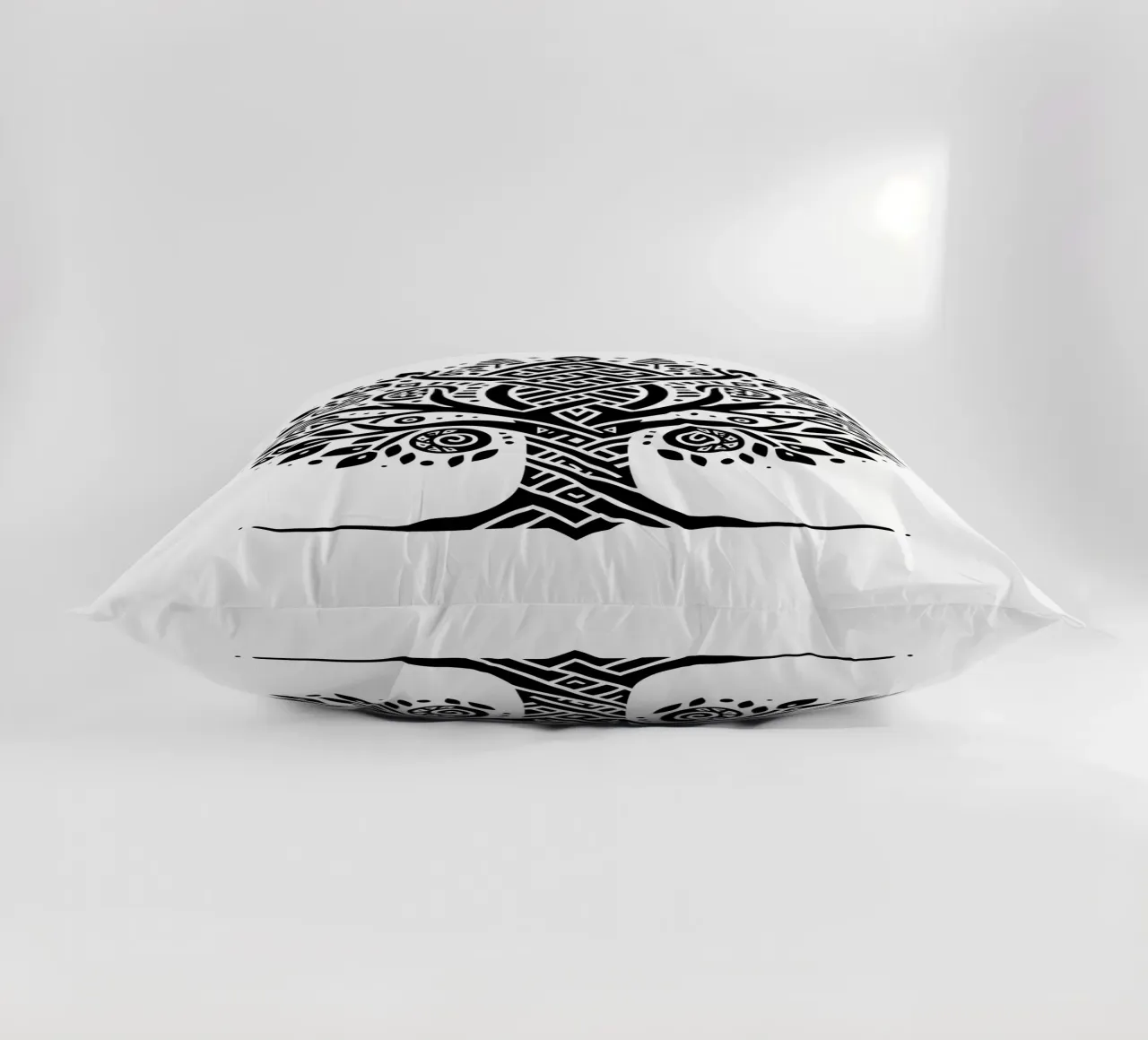 Mandala in bianco e nero cuscino da Spiritual Touch