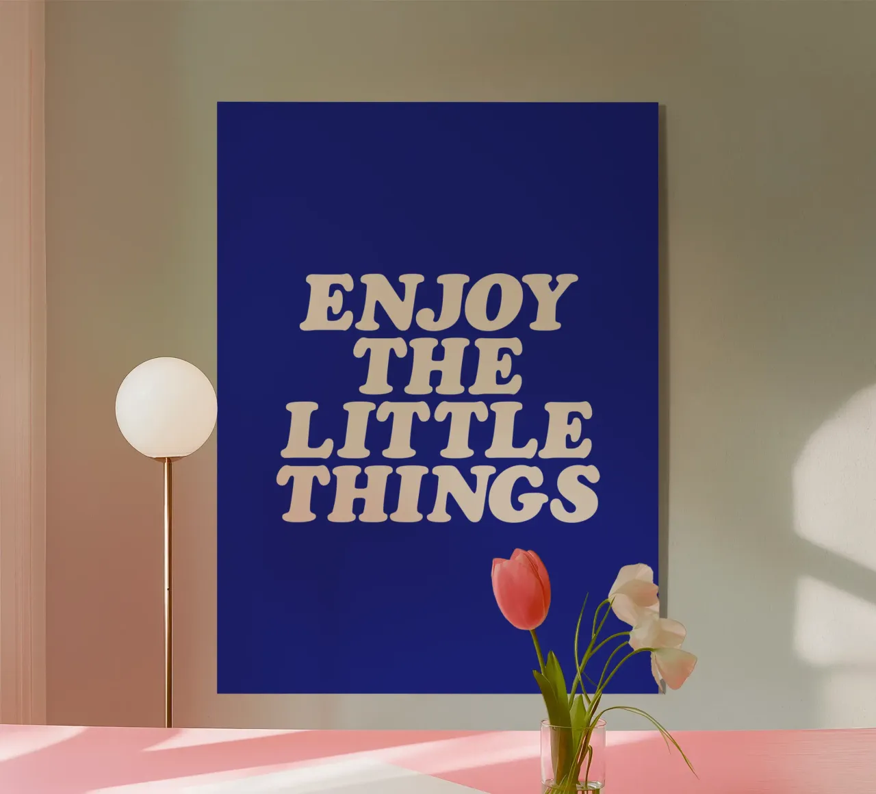 Godetevi le piccole cose Design tipografico positivo plexiglass da THE MOTIVATED TYPE