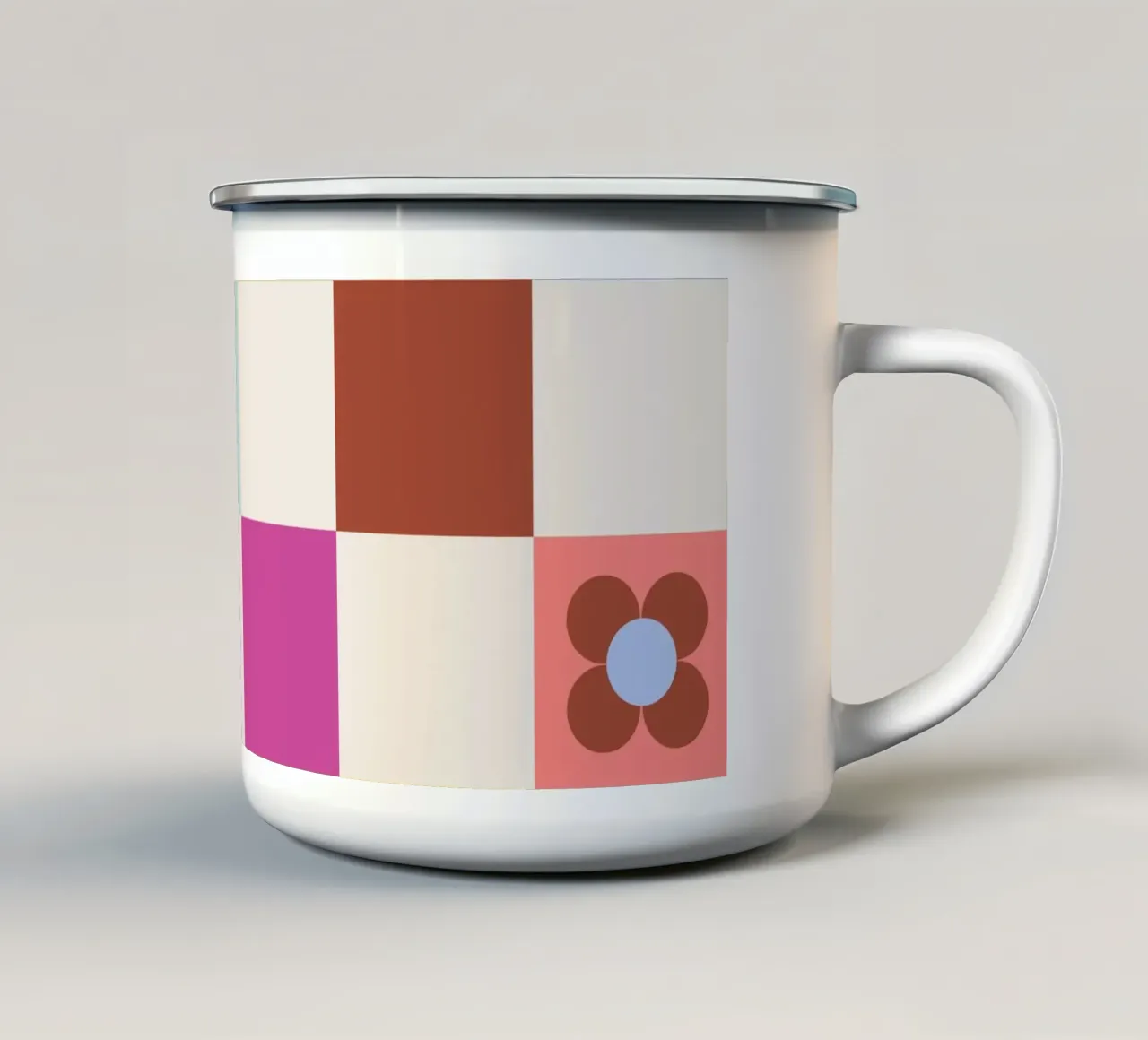 Checkmate Floral tazza in smalto da Gale Switzer