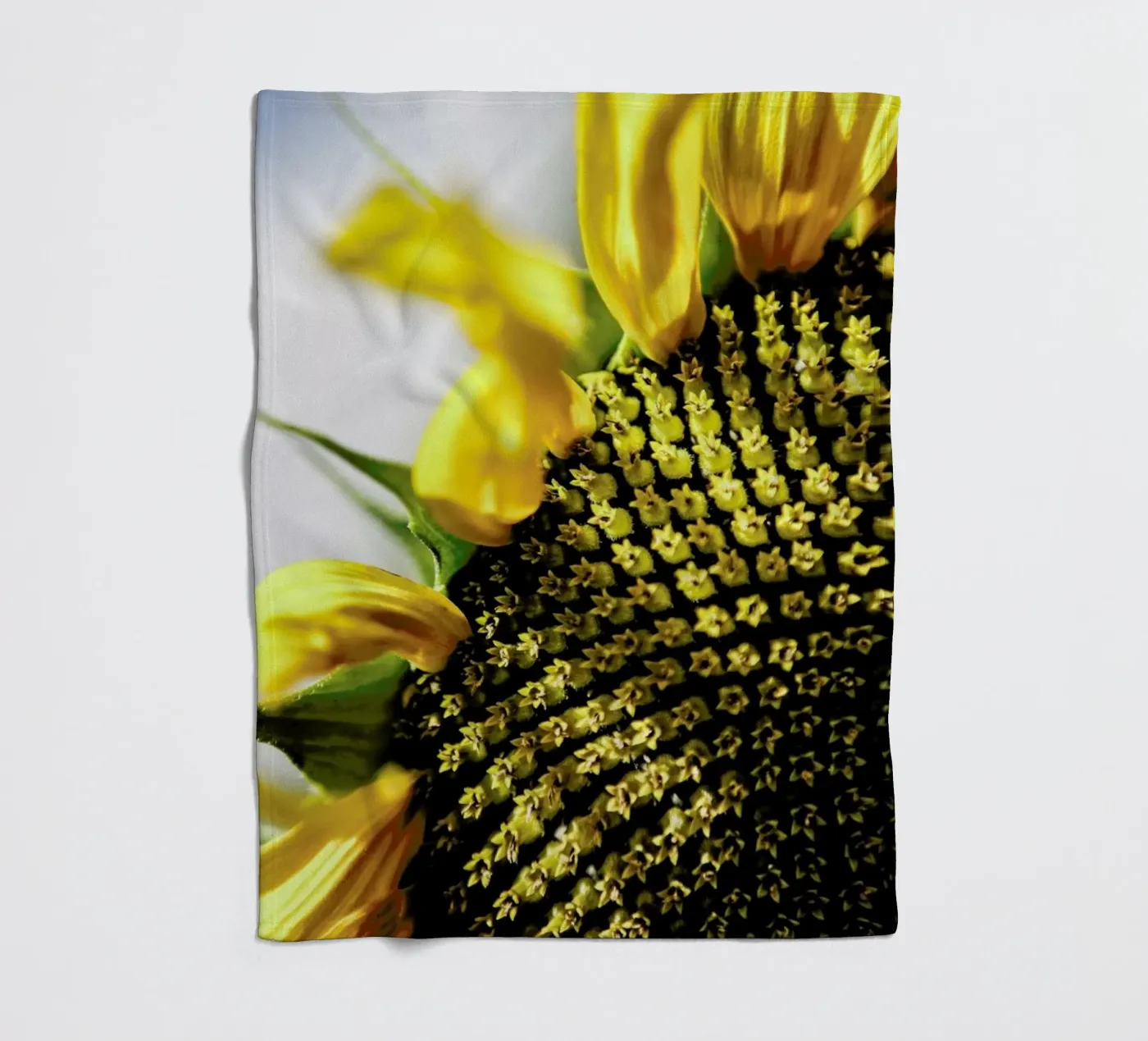 Sunflower fleecedeken van Shot By Clint