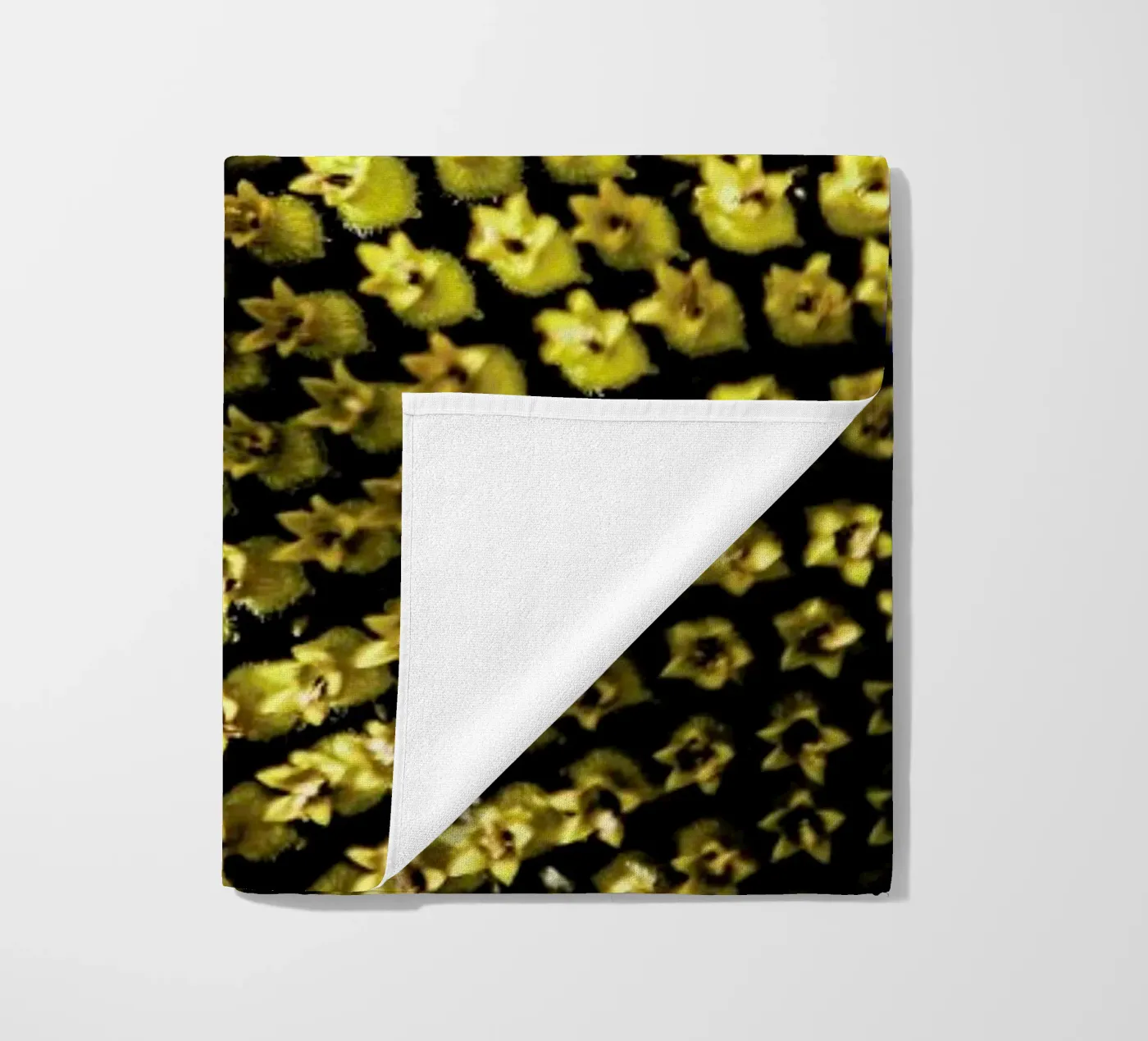 Sunflower strandhanddoek van Shot By Clint