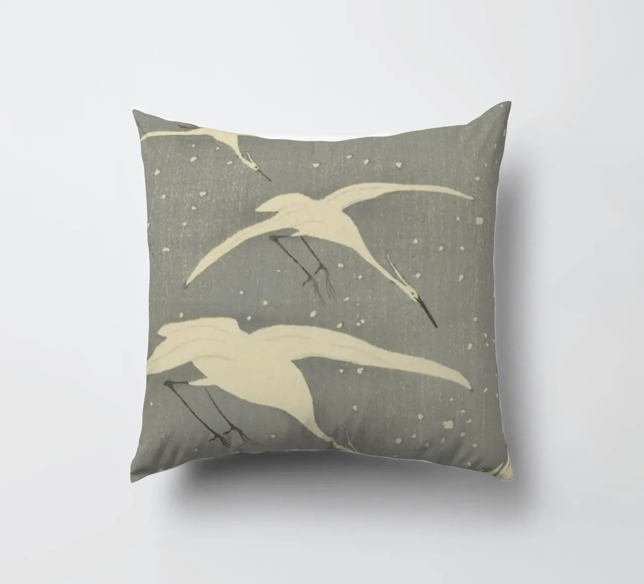 Egrette in discesa sulla neve - Ohara Koson cuscino da William Store