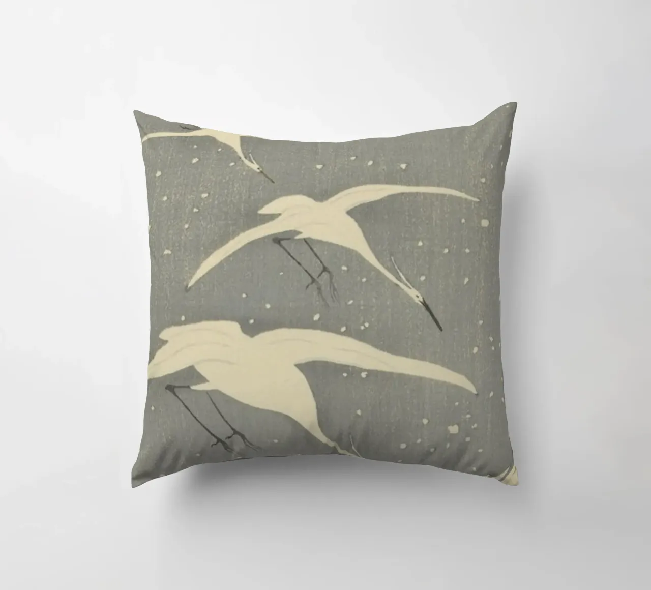 Egrette in discesa sulla neve - Ohara Koson cuscino da William Store