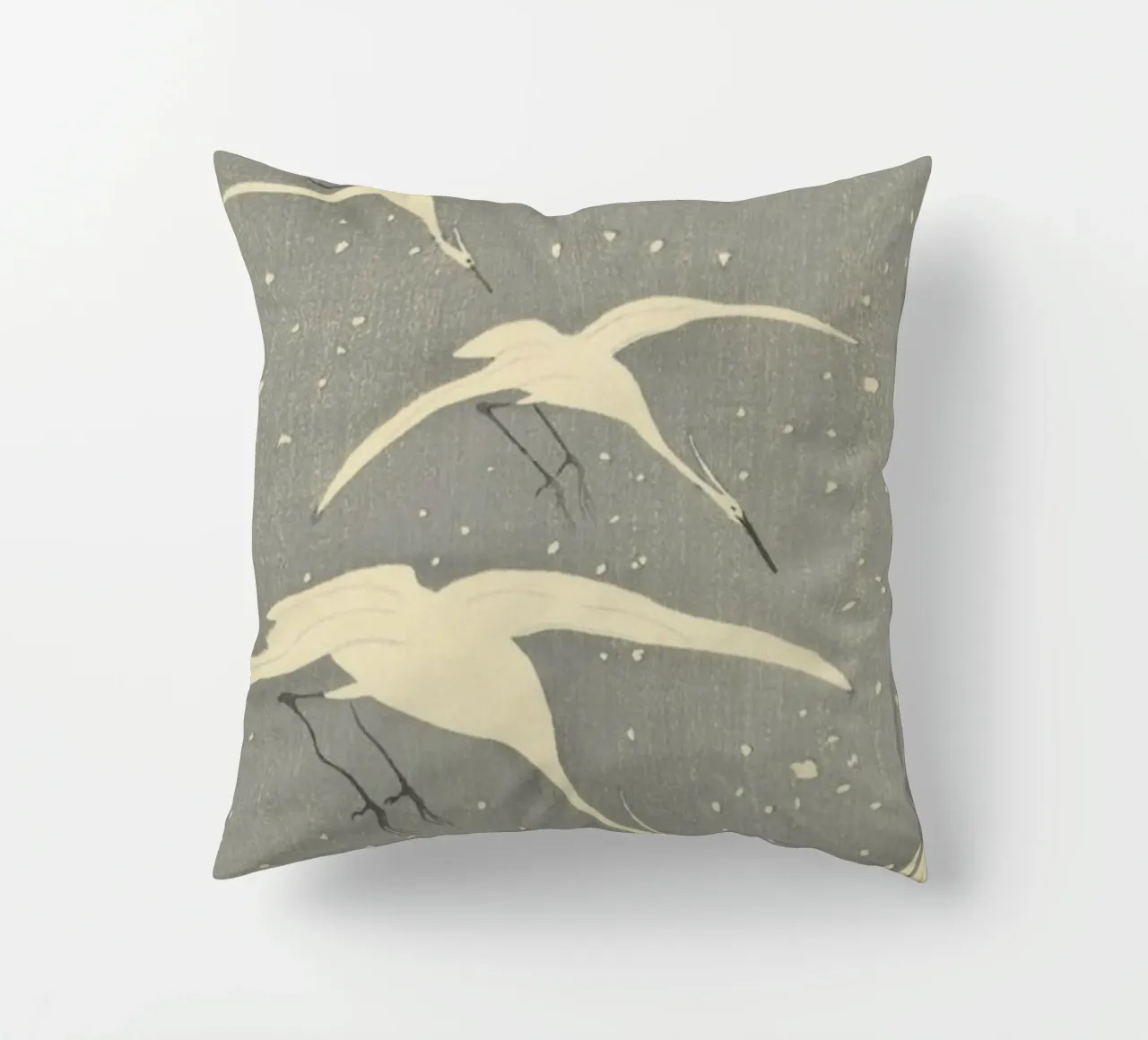 Egrette in discesa sulla neve - Ohara Koson cuscino da William Store