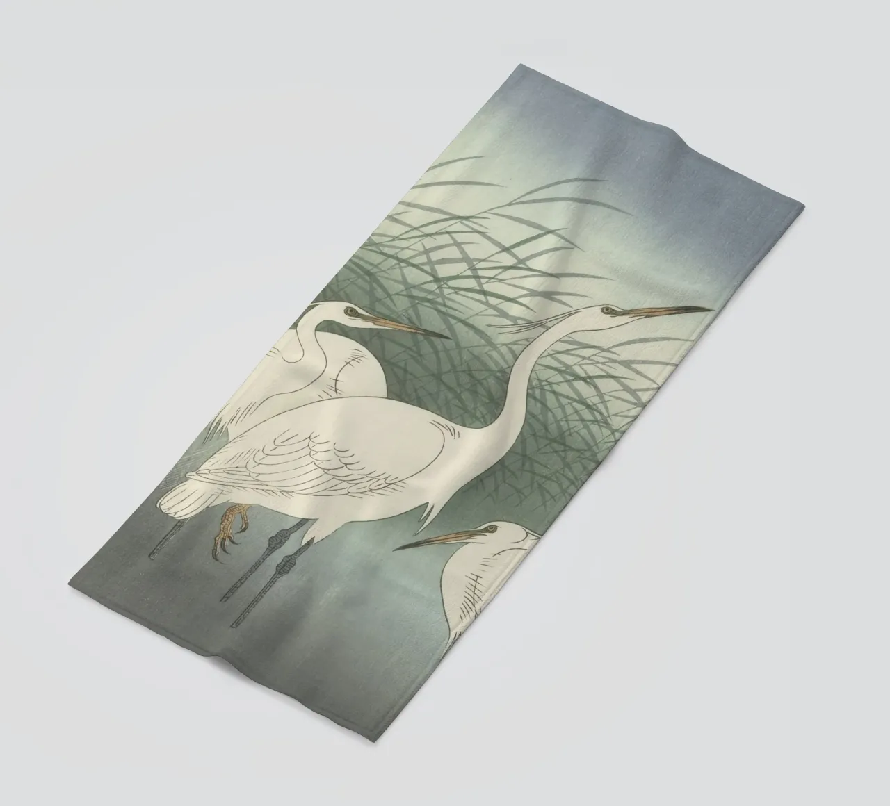 Garzas en aguas poco profundas - Ohara Koson toalla de playa de William Store