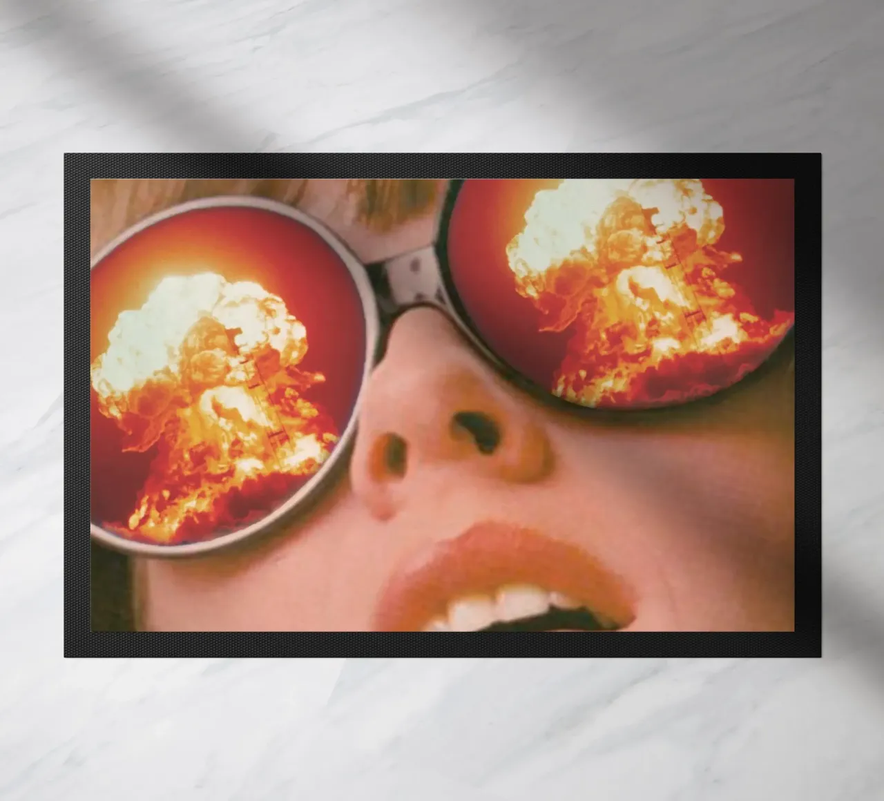 Oops. (The Explosion) zerbino da MsGonzalez