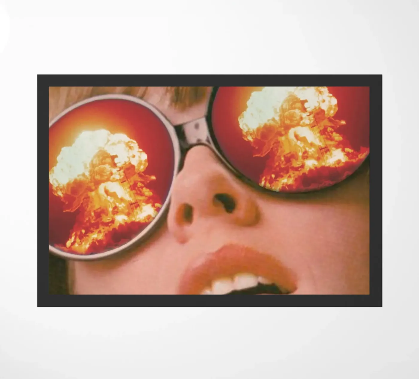 Oops. (The Explosion) Fußmatte von MsGonzalez