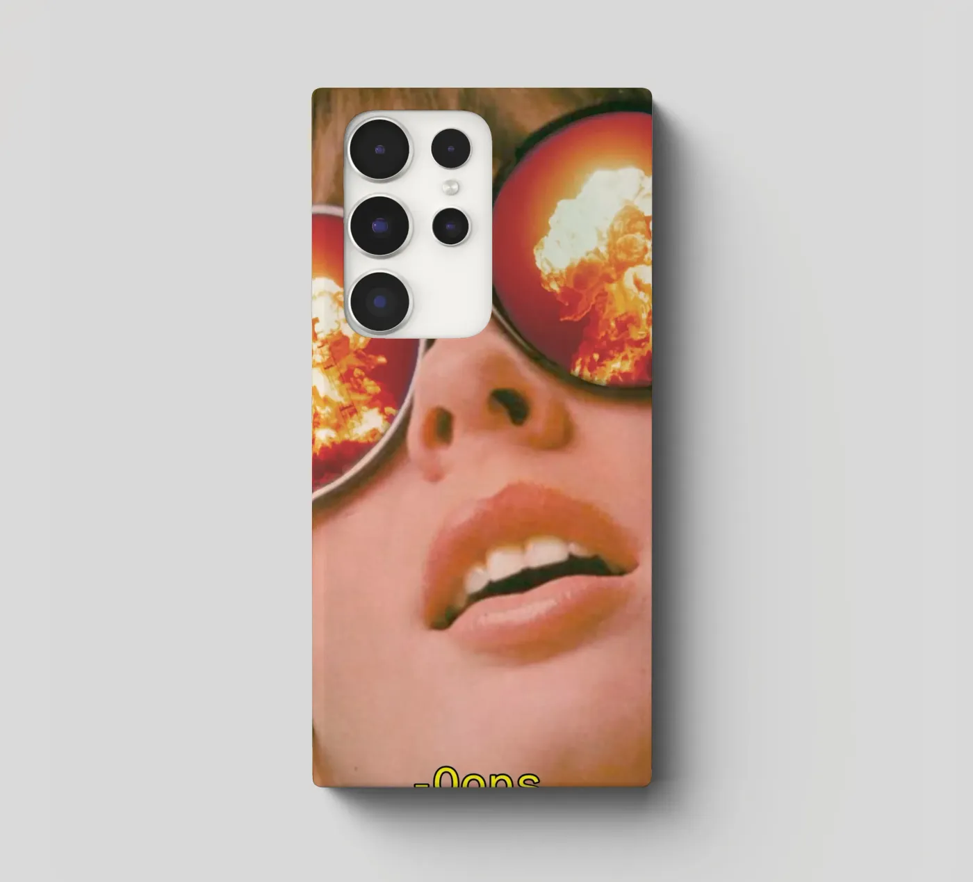 Oops. (The Explosion) cover samsung da MsGonzalez