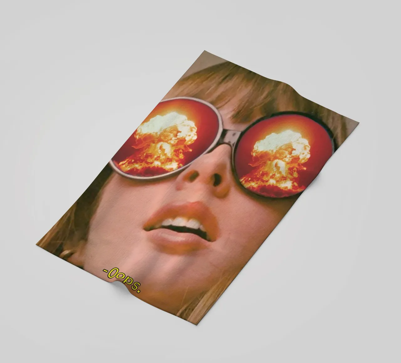 Oops. (The Explosion) telo mare da MsGonzalez