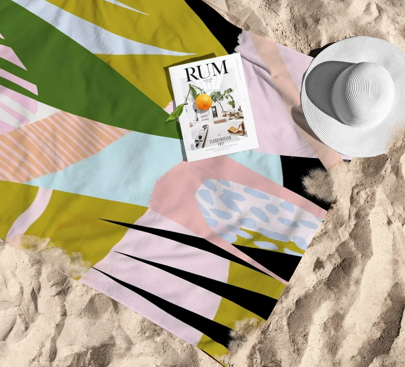 Untitled strandhanddoek van Tom Abbiss Smith