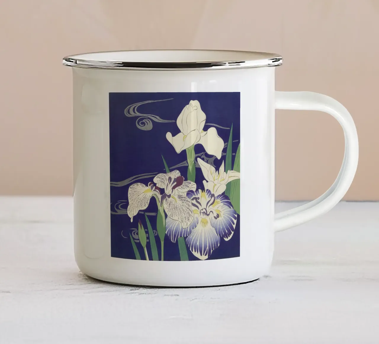Iris di Tsukioka Kôgyo xilografia giapponese tazza in smalto da William Store