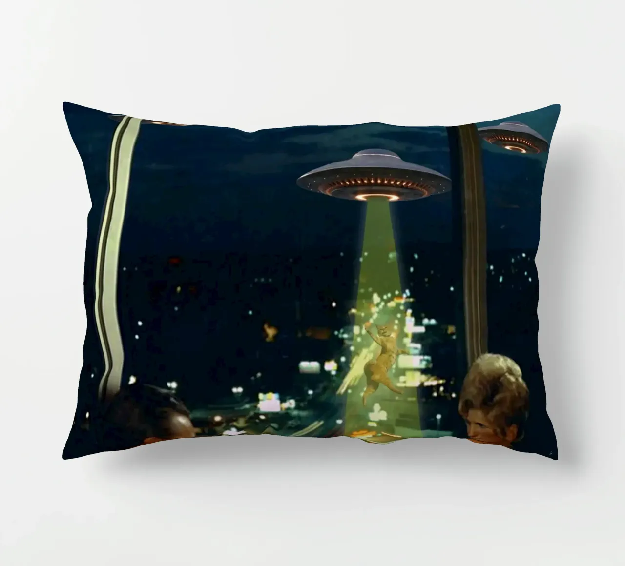 Meow! Cat abduction cuscino da MsGonzalez
