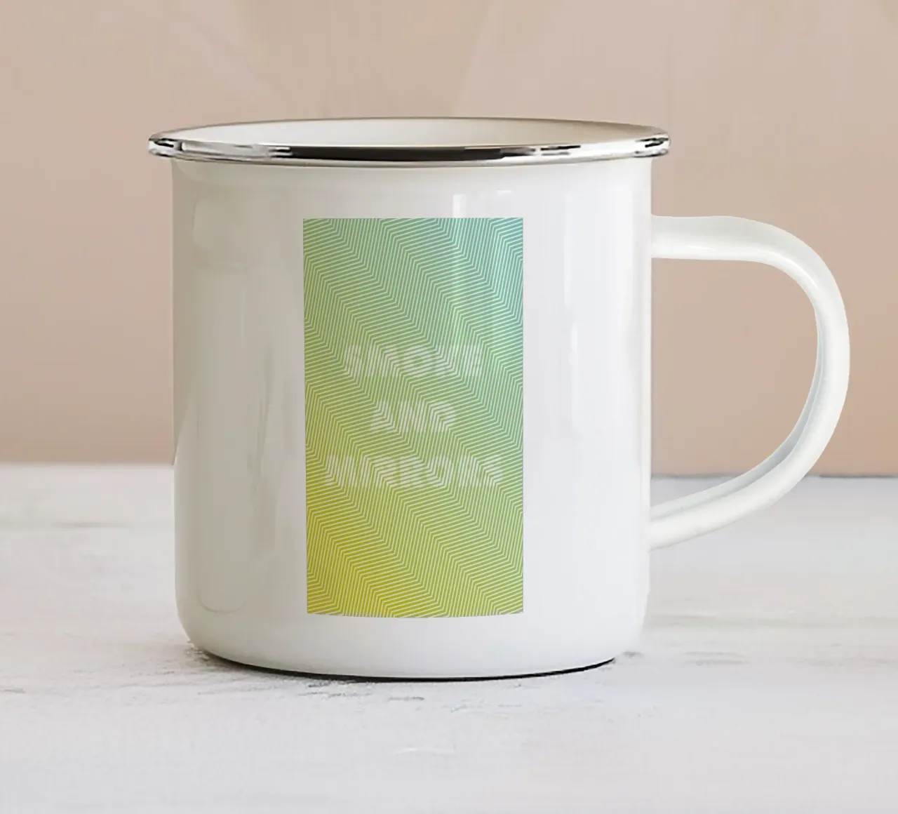 Smoke and Mirrors tazza in smalto da Chris Wharton
