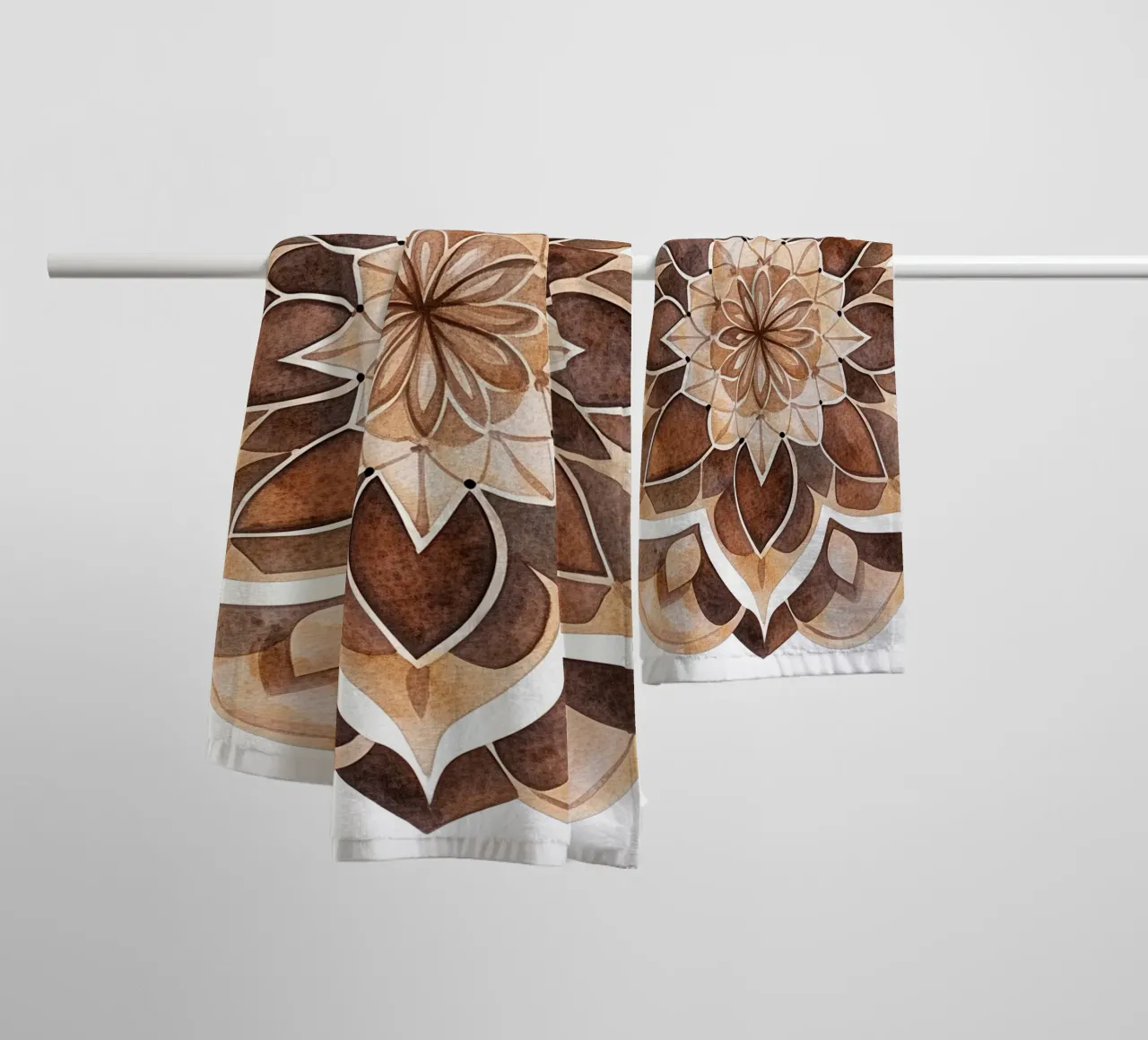 Mandala di moka ad acquerello asciugamano da bagno da Spiritual Touch