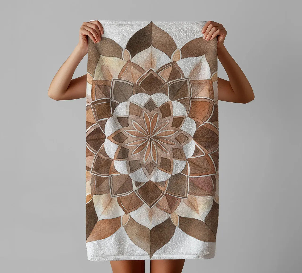 Mandala di moka ad acquerello asciugamano da bagno da Spiritual Touch