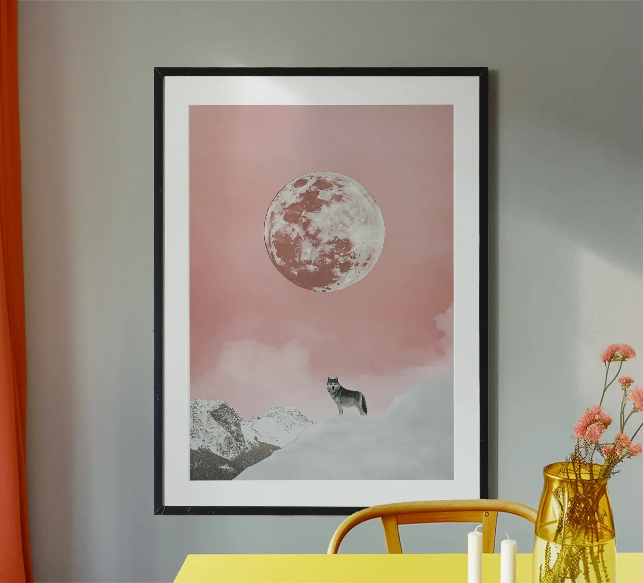 Lupo neve luna rosa poster con telaio in legno da Nikis Art Studio