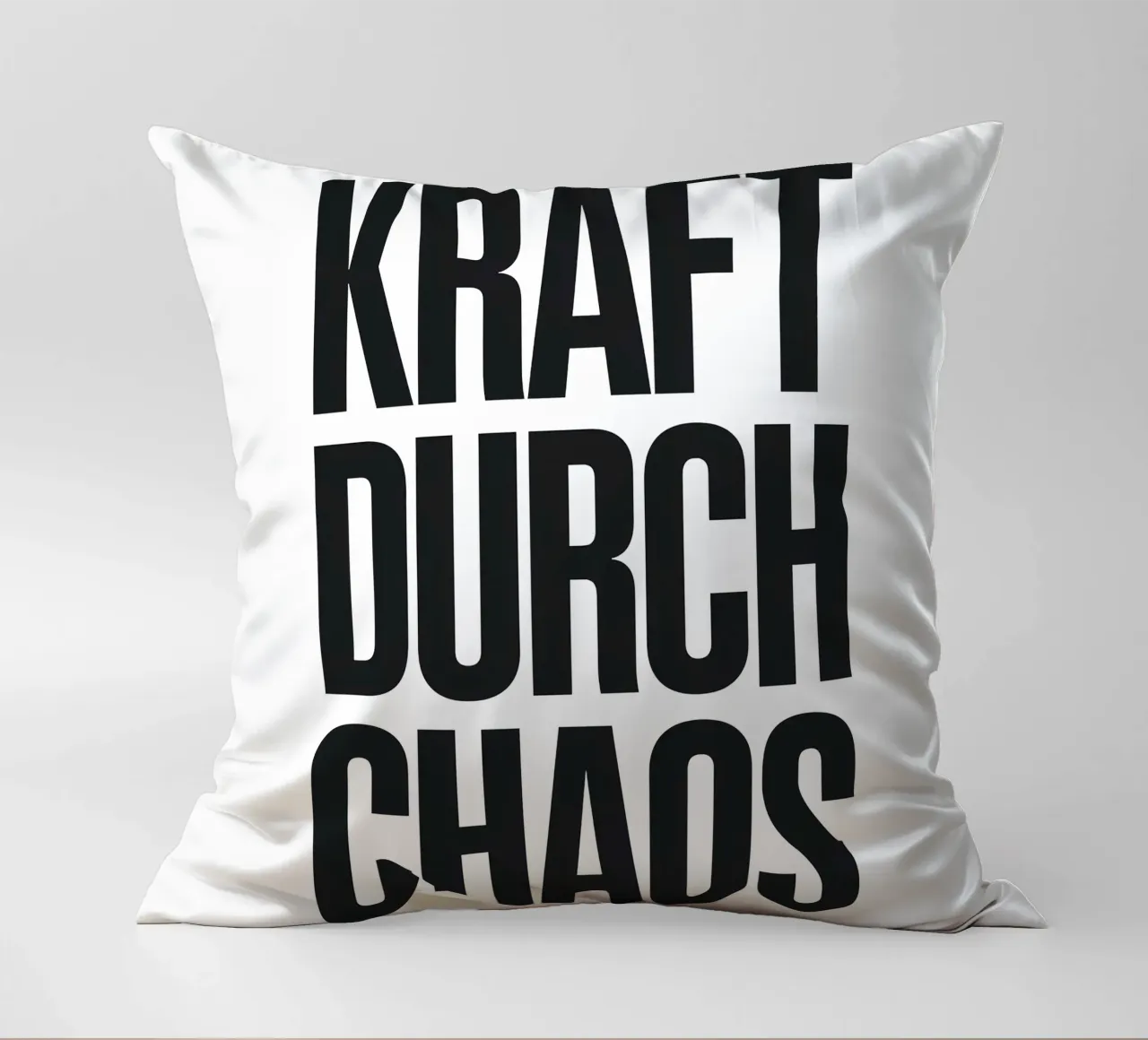 Kraft Durch Chaos cuscino da Hey Vincent