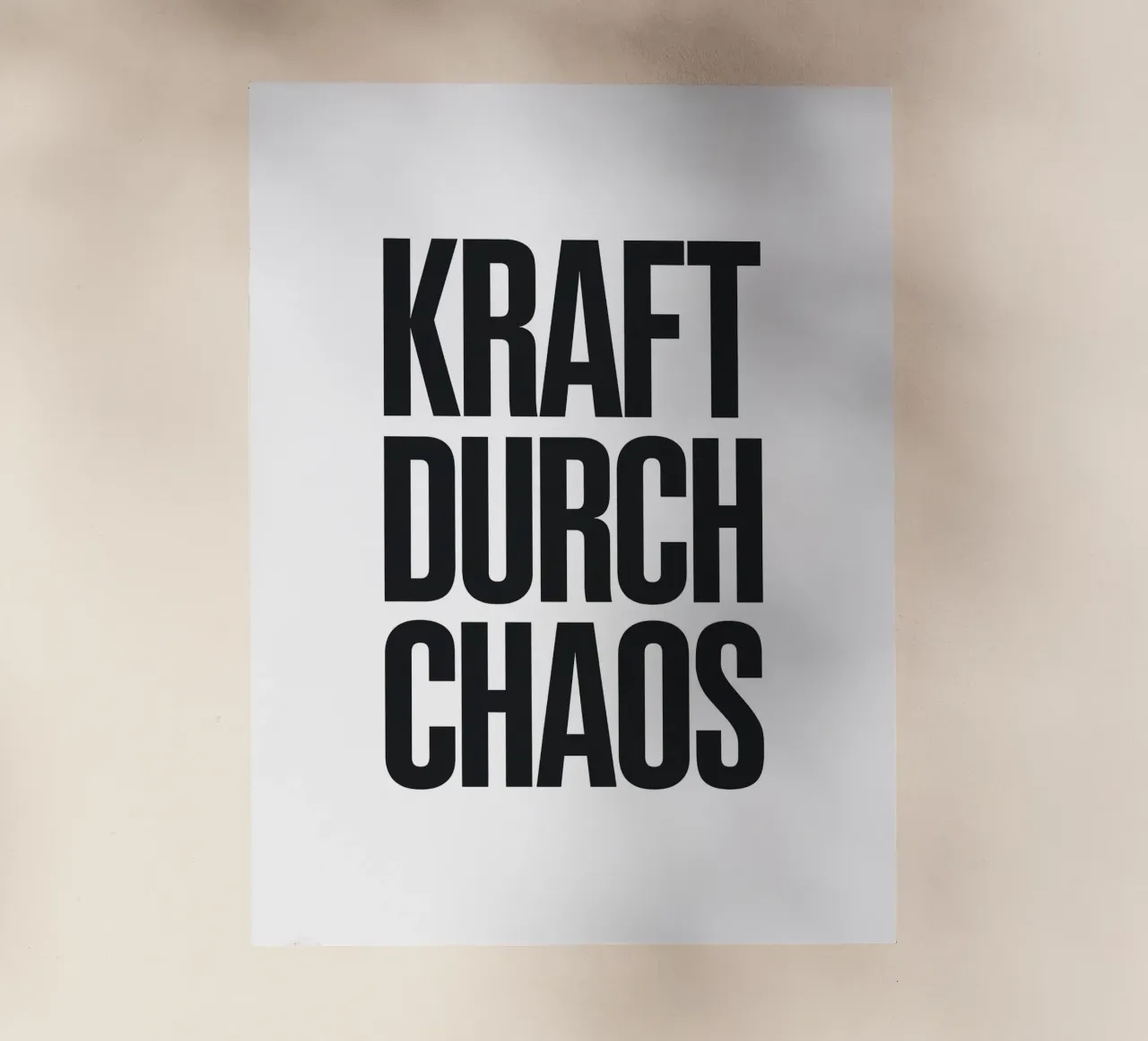 Kraft Durch Chaos pellicola backlit da Hey Vincent