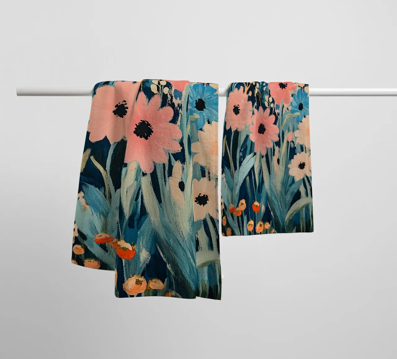Fiori di leopardo asciugamano da bagno da Nikis Art Studio