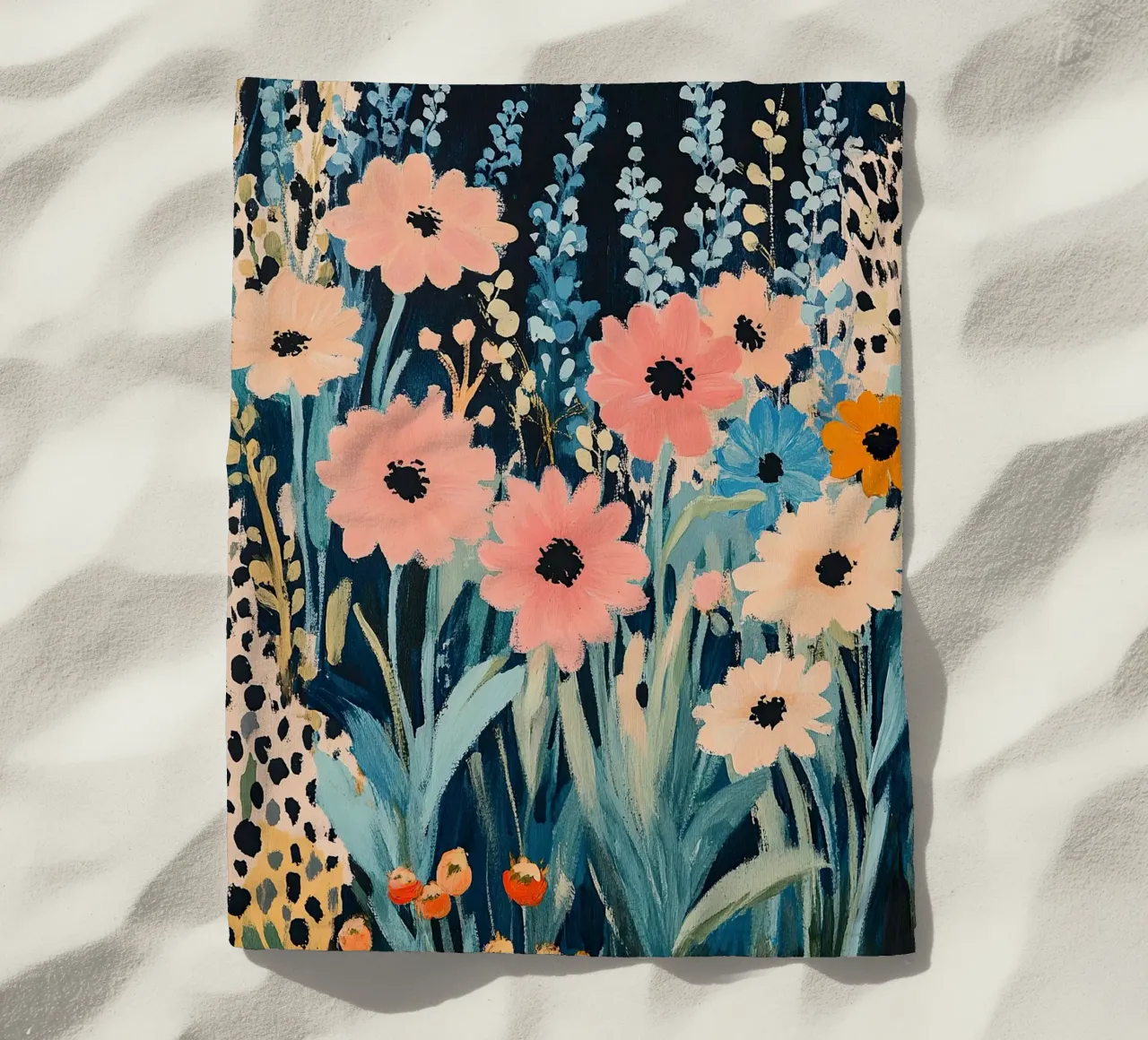 Fiori di leopardo telo mare da Nikis Art Studio
