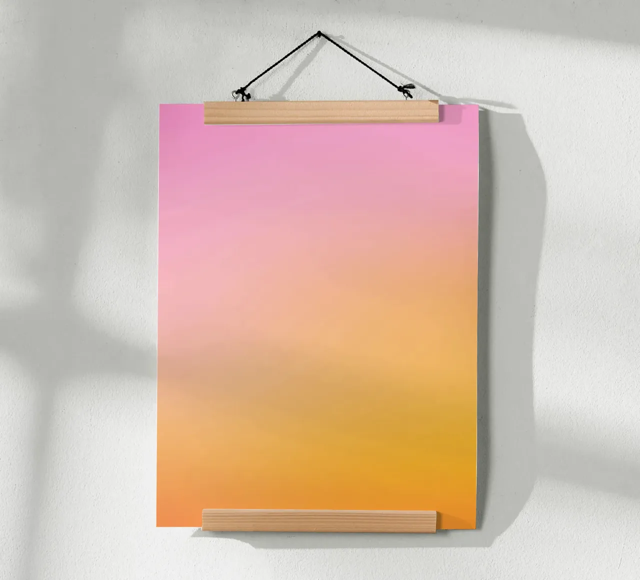 Optimistic Sunrise Pink & Yellow Dreamy Gradient (Lever de soleil optimiste, rose et jaune) poster avec cadre en plastique de Dominique Vari Abstract
