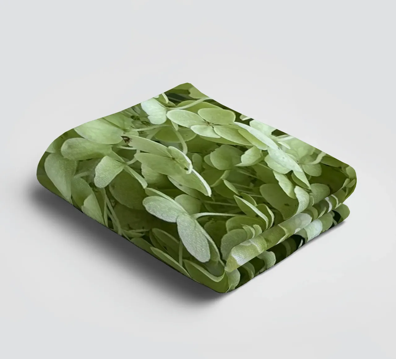 Hydrangea towel by Estelle Création