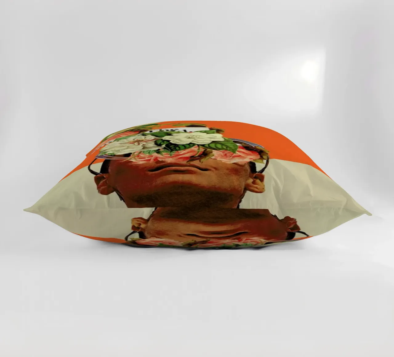 The Unexpected cuscino da Frank Moth