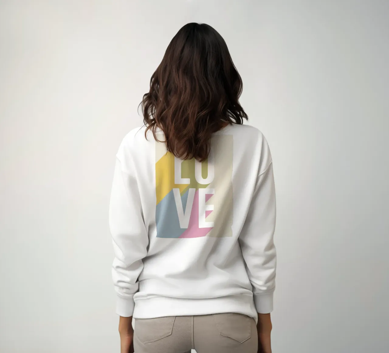 Retro 'LOVE' pastelkleurige schaduwen sweatshirt van Dominique Vari Words